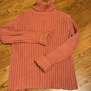 North Style cotton turtleneck ribbed sweater